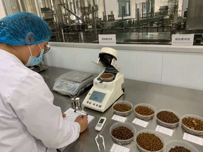 Testing moisture level of dried kibble