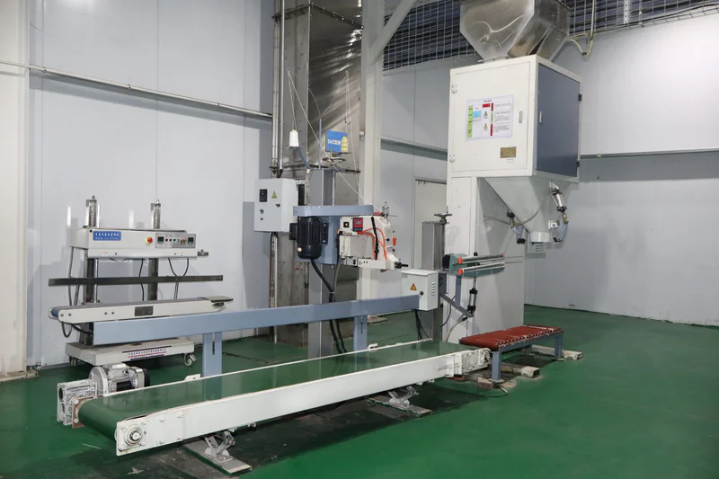 Packaging line for dry pet food